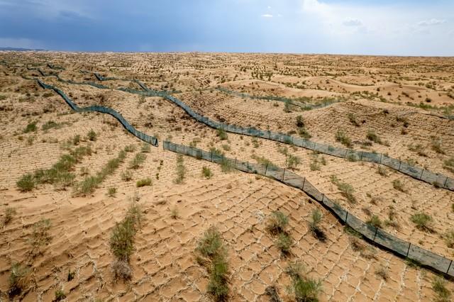 建造沙漠中的陆地“三峡”？每年发电40亿度，黄河沙减少200万吨！  第3张