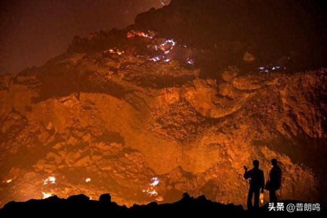 贺兰山煤层已经燃烧了300年，年净损失10亿，白烧了1亿吨煤，为什么不灭？  第1张