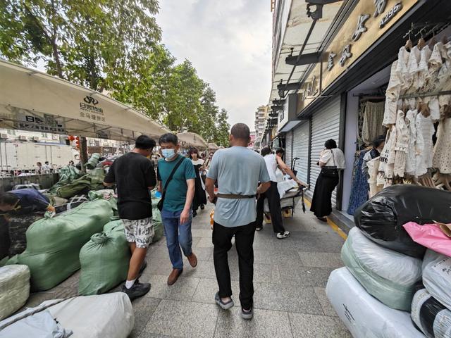 又一家网红店跑路，流量“金字塔”正在压垮批发市场  第4张