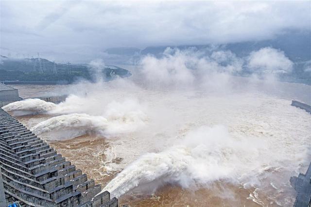 沿着长江经济带看中国｜“国之重器”三峡工程已拦洪66次！  第2张