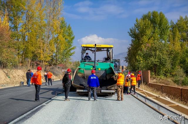 为什么中国的公路总是在翻修，而日本却常年如新？难道技术不如人吗？  第3张