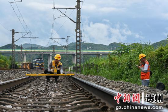 沪昆铁路贵州段启动2024年大修集中修  第2张