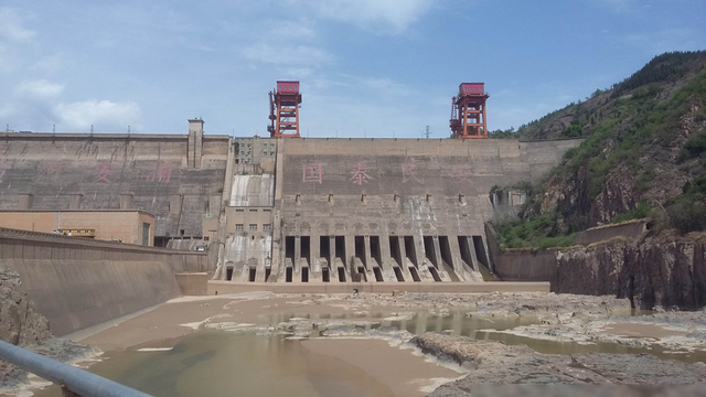 为了防止大坝开裂，三峡修建用光了附近的粉煤灰，粉煤灰究竟有什么用？  第5张