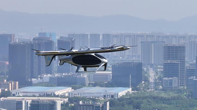 第一次跨长江飞行！ 在南京浦口试飞，吨级“空中出租车”eVTOL  第2张