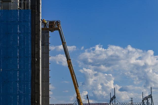 高温下的坚守|渝北±800千伏换流站工程加紧建设  第2张