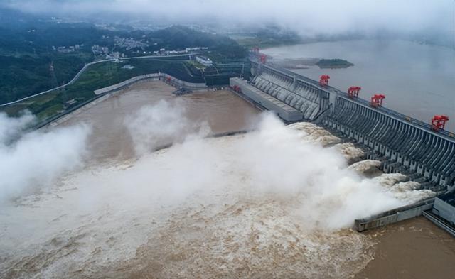 相当于三峡133个！在我国，发电装机能力达到30亿千瓦，超过发达国家之和  第12张